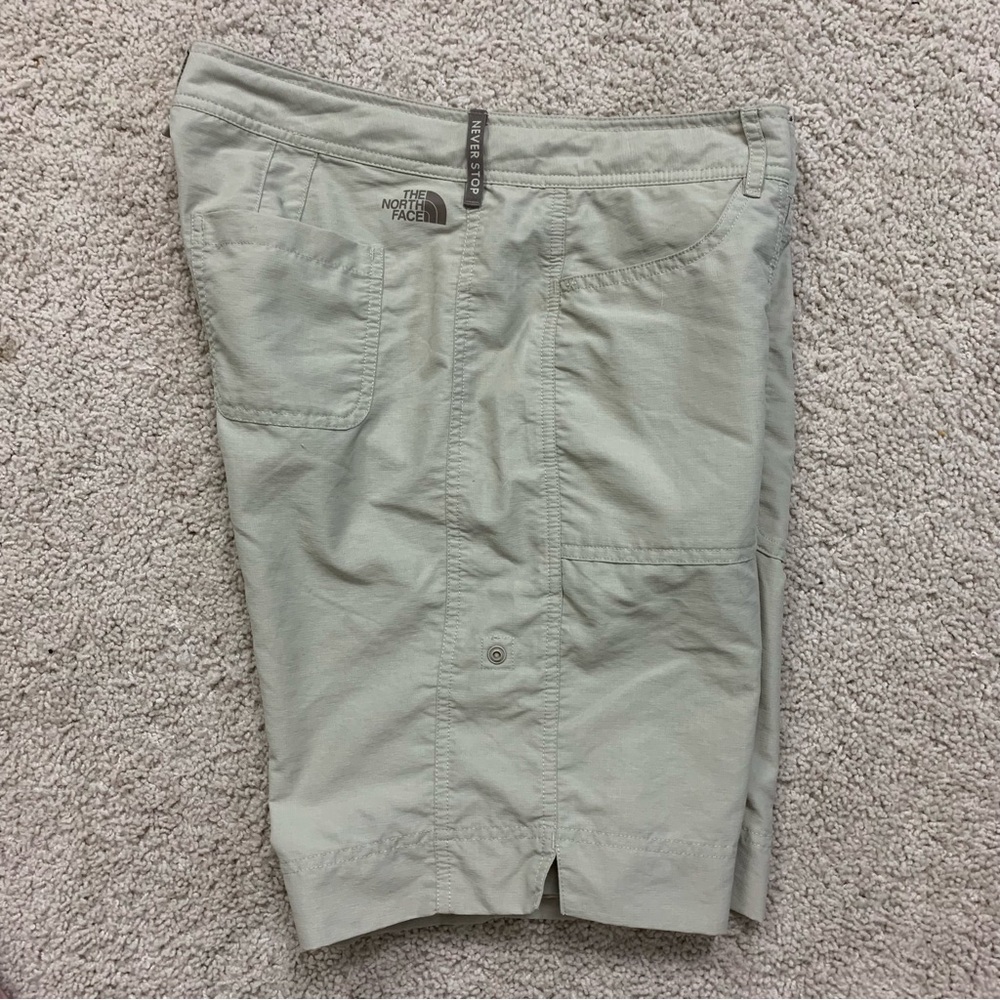 Women's THE NORTH FACE Khaki Beige 4 HORIZON 2 Roll-Up HIKING Trail SHORTS
